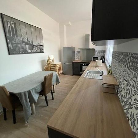 La Leonce, Superbe Appartement Plein Centre Armentieres Bagian luar foto