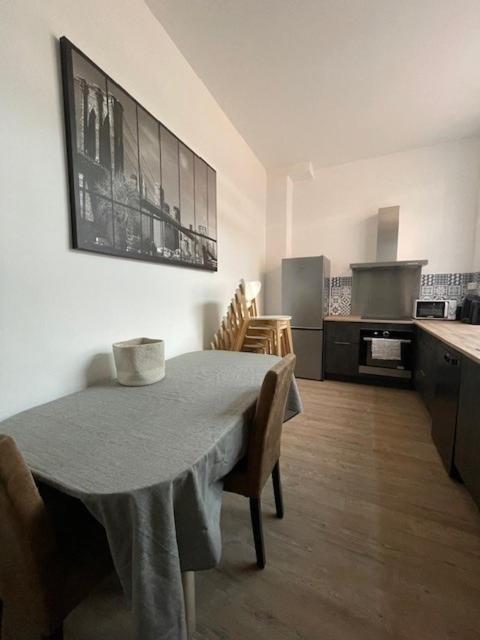La Leonce, Superbe Appartement Plein Centre Armentieres Bagian luar foto